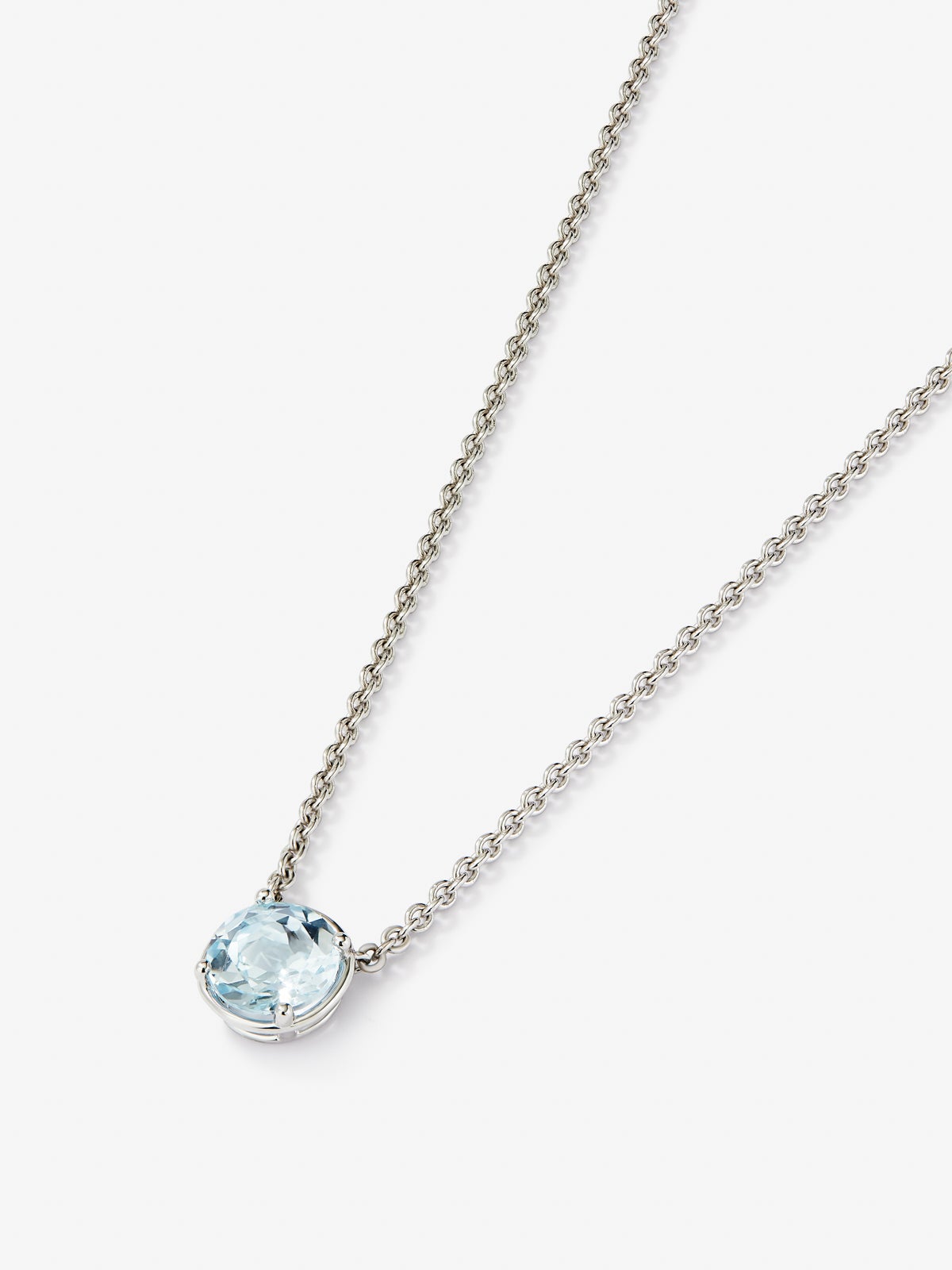 925 silver pendant with Sky blue topaz in 2.61 cts bright size