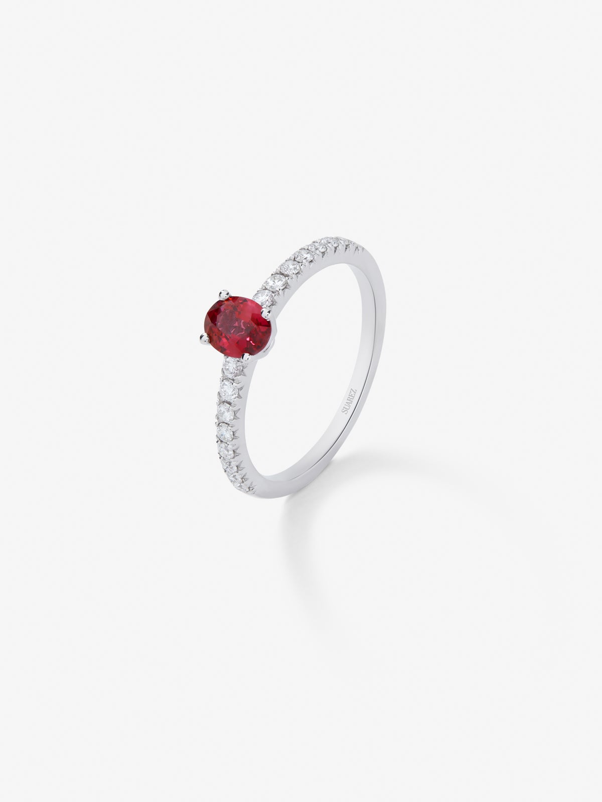 18K white gold ring with red ruby ​​0.32 cts and white diamonds in bright 0.12 cts