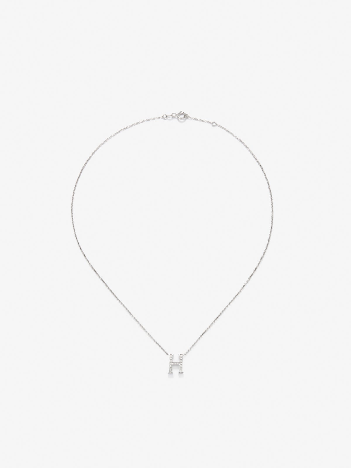 18K white gold pendant with letter H and brilliant-cut diamonds