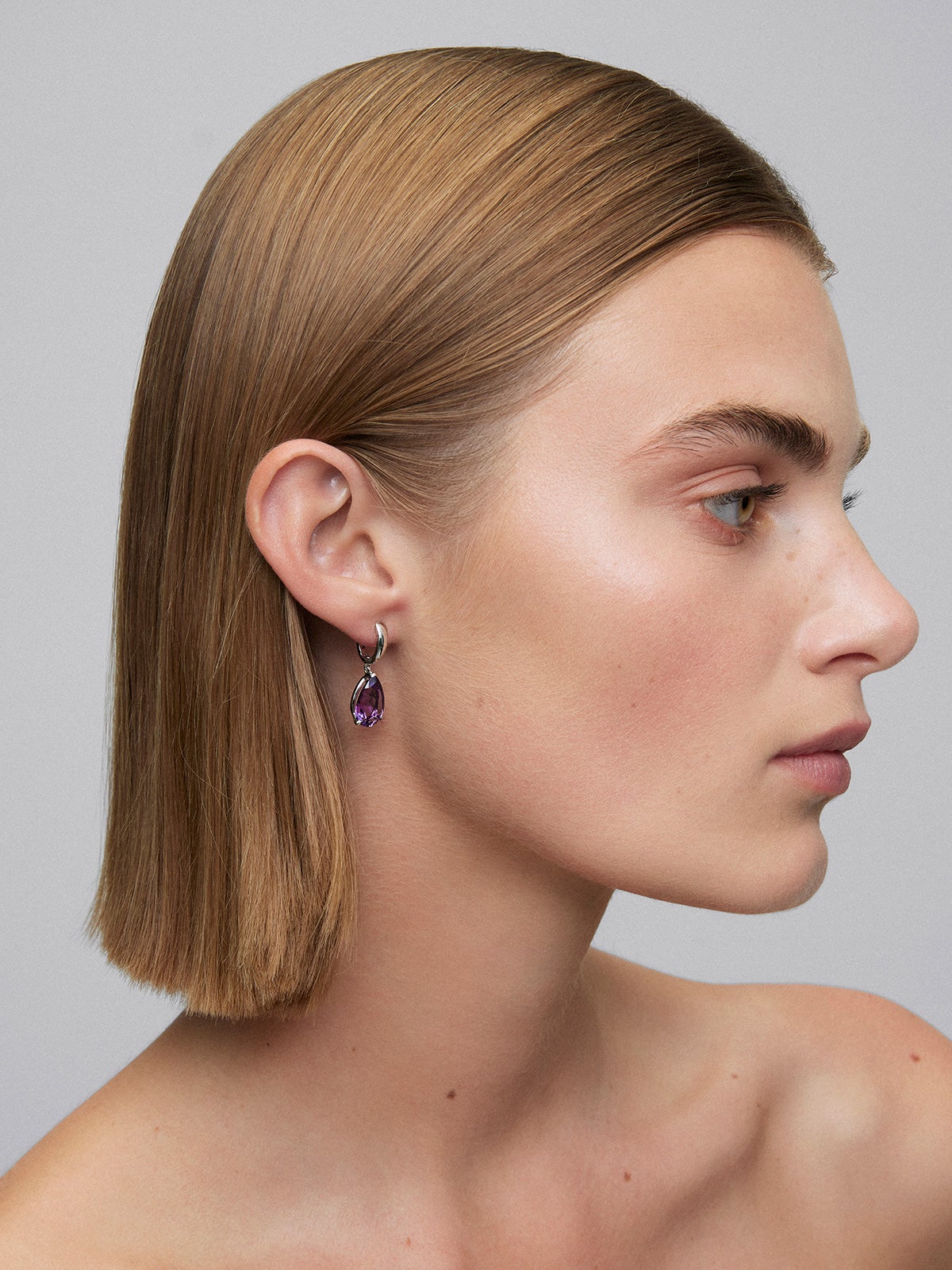 925 silver hoop earrings with 2 pear-cut purple amethysts