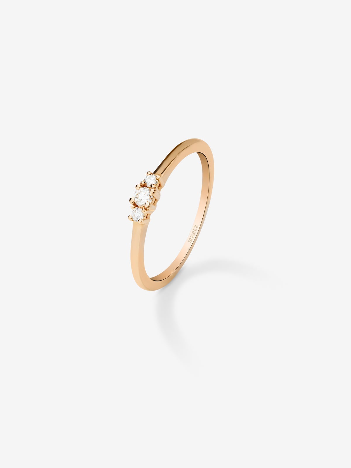 18K rose gold ring with 3 brilliant-cut diamonds with a total of 0.11 cts