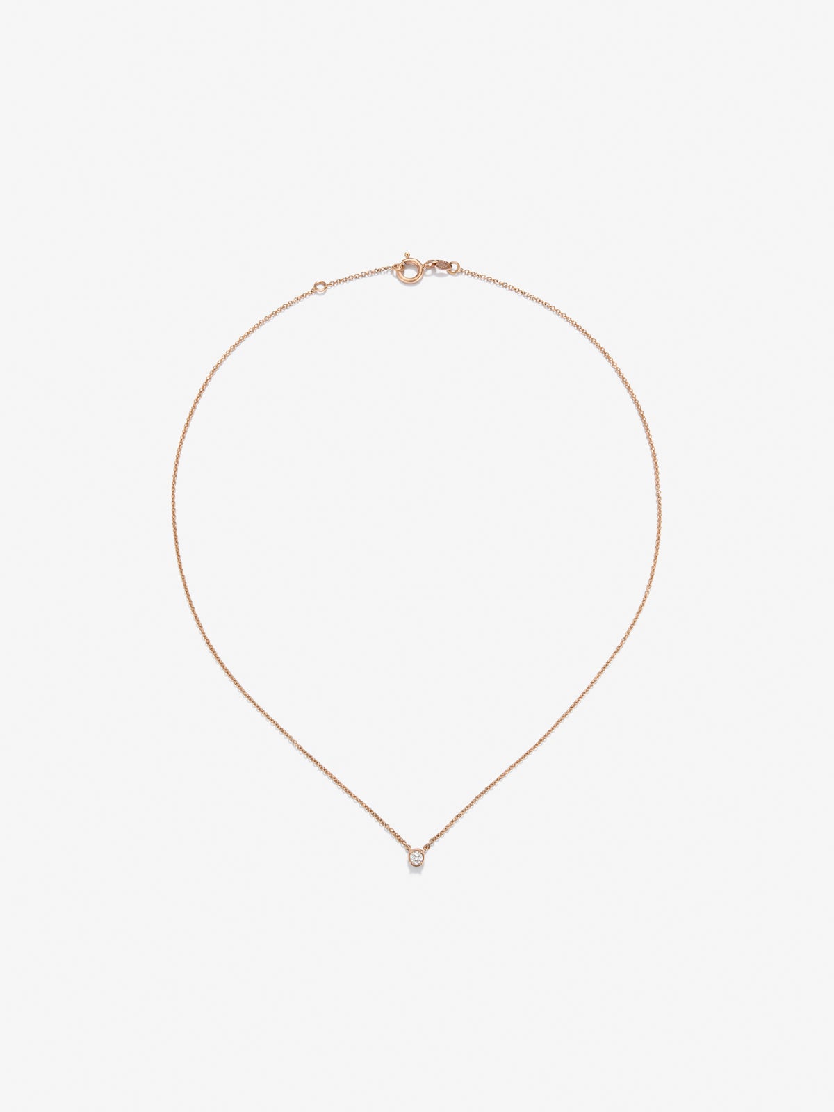 18K rose gold chain pendant with solitary diamond