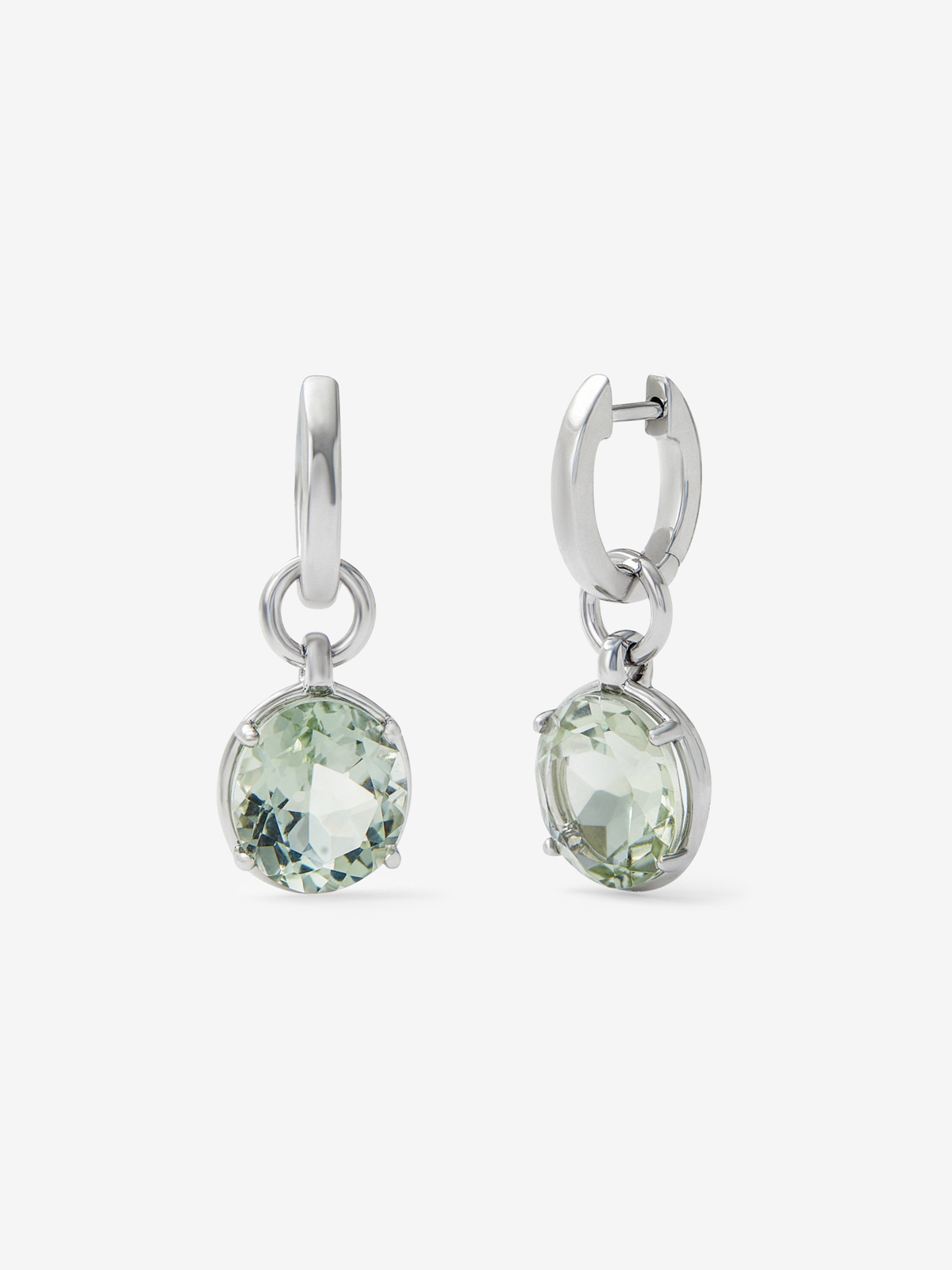 925 silver earrings with 2 oval-cut green amethysts of 5.9 cts